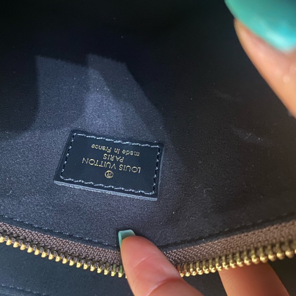 Louis Vuitton Monogram Flower Tote Bag - Picture 15 of 17